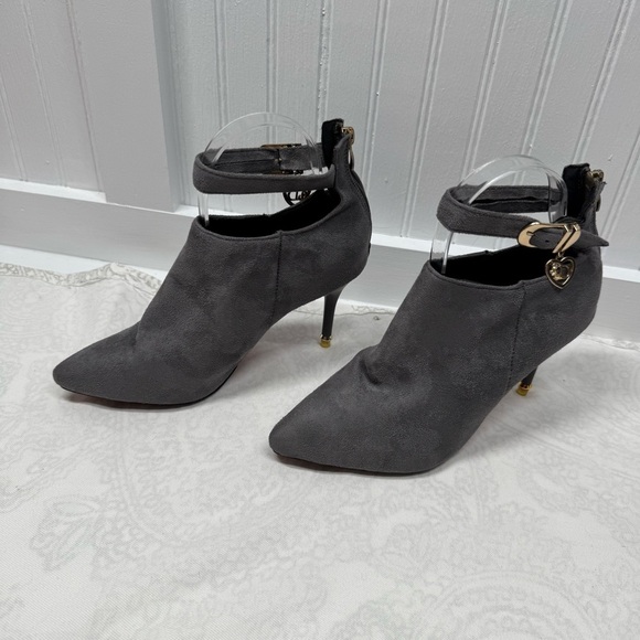 Gray high heel boots red bottom suede zipper back. Ankle strap date work sz 38 - Picture 14 of 16